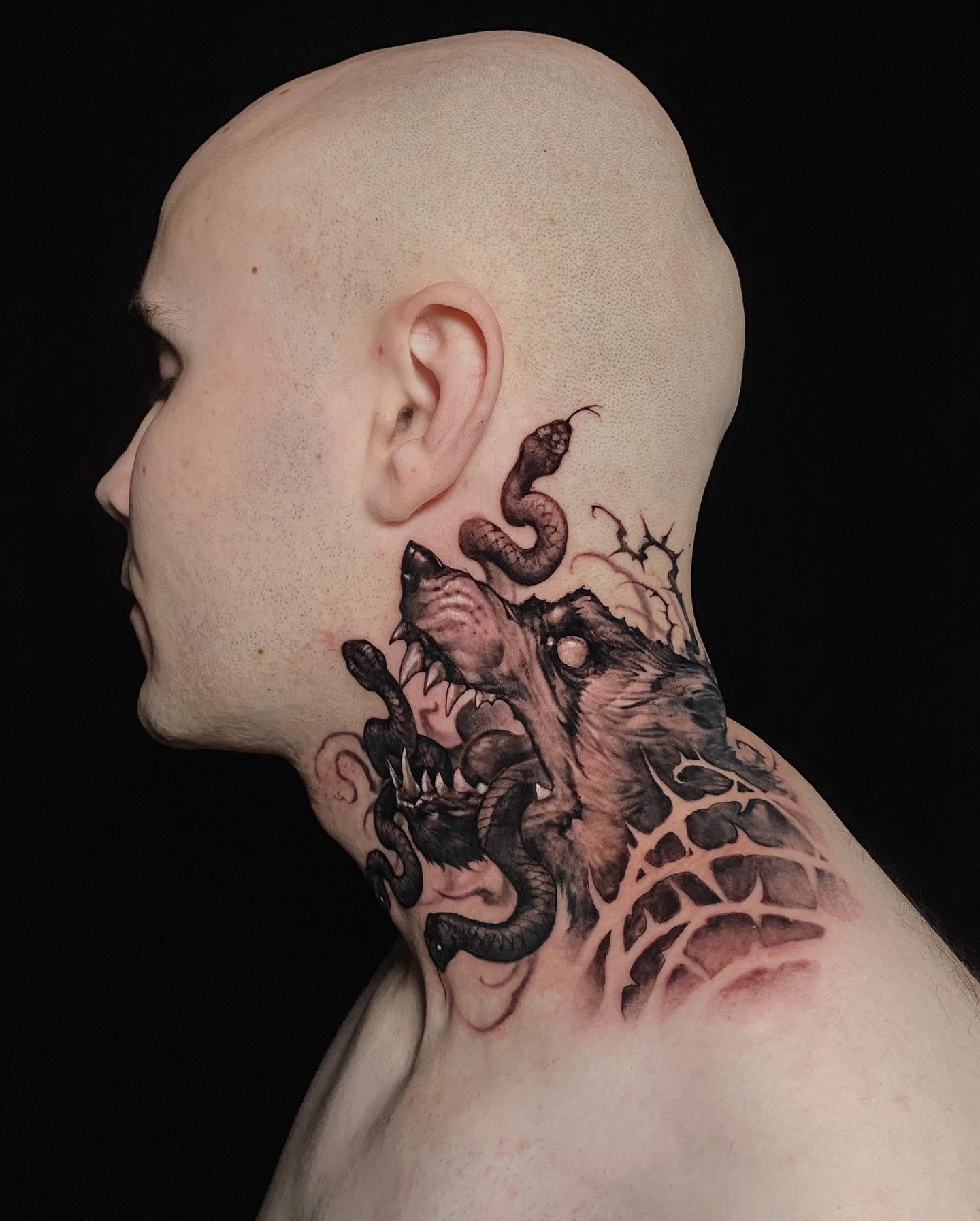 With this tattoo, people will steal a look at your neck before they look at your eyes.