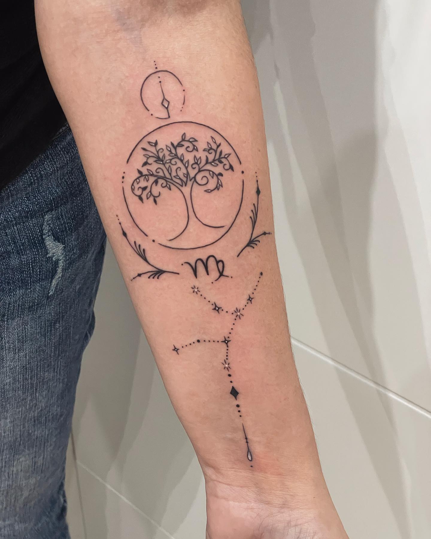 Just a plain Virgo sign tattoo may not be enough for you to get. If you think so, why don't you have your star sign and a tree of life as a decoration?
